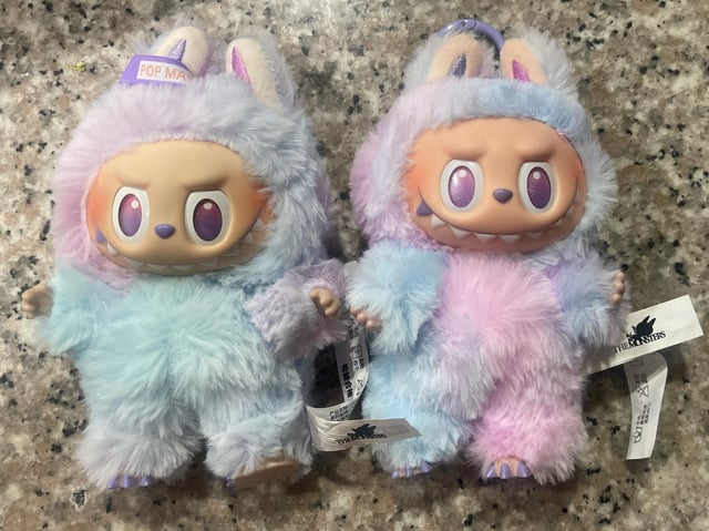 Labubu The Monsters Tasty Macarons Chestnut Cocoa Vinyl Plush ( Multicolor )